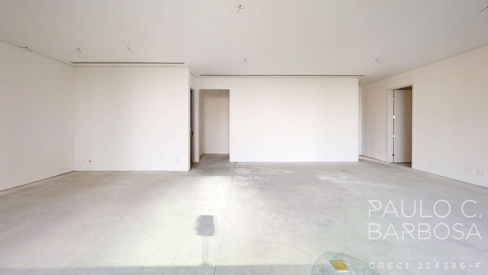 Apartamento à venda com 3 quartos, 244m² - Foto 1