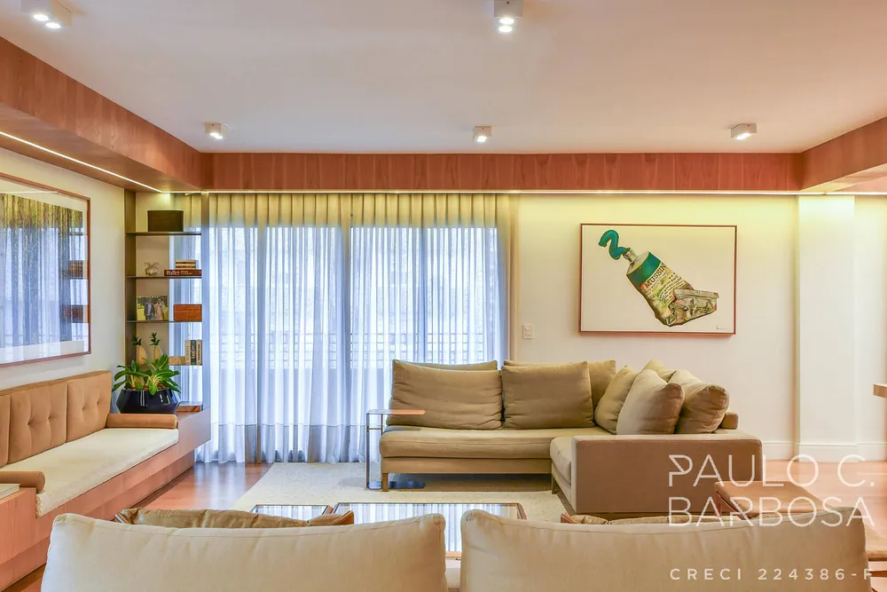 Apartamento, 3 quartos, 222 m² - Foto 1