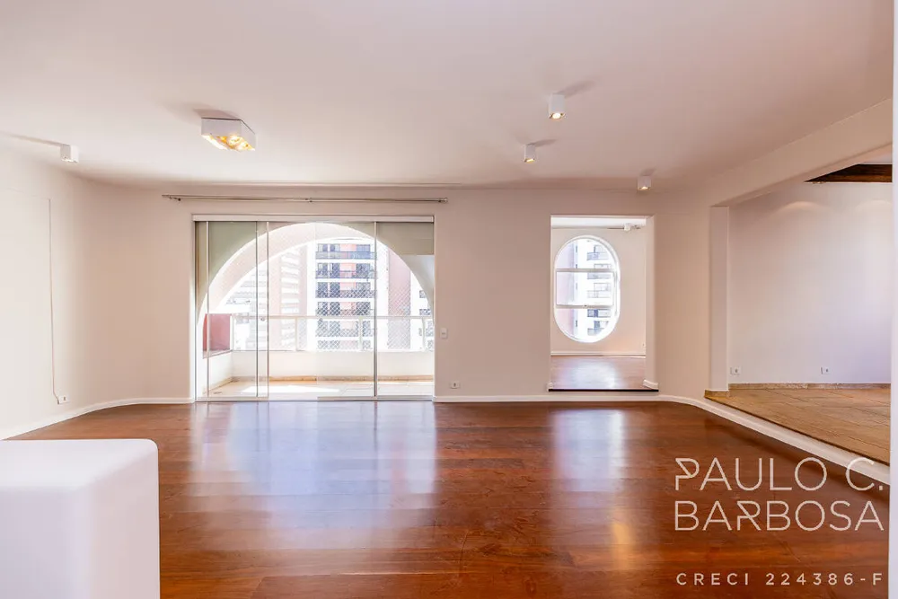 Apartamento, 4 quartos, 252 m² - Foto 1