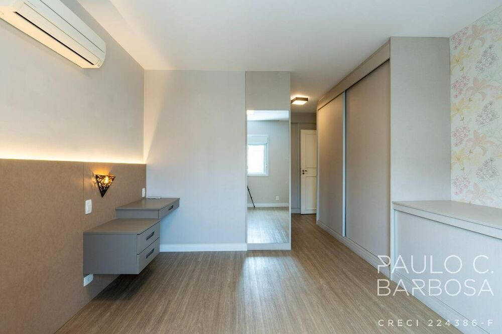 Casa de Condomínio à venda com 4 quartos, 362m² - Foto 2