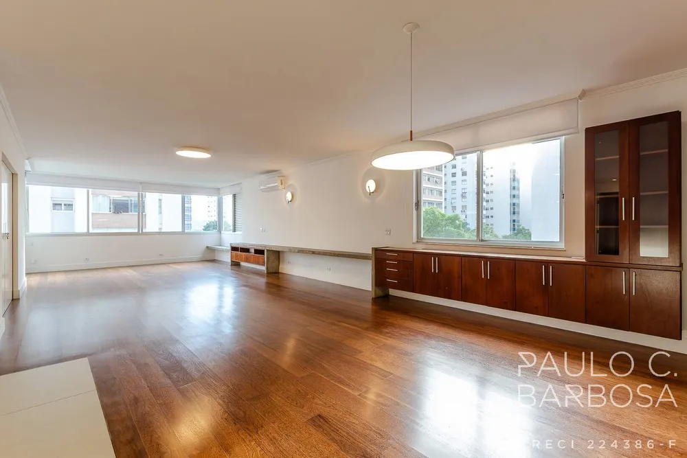 Apartamento, 3 quartos, 270 m² - Foto 2