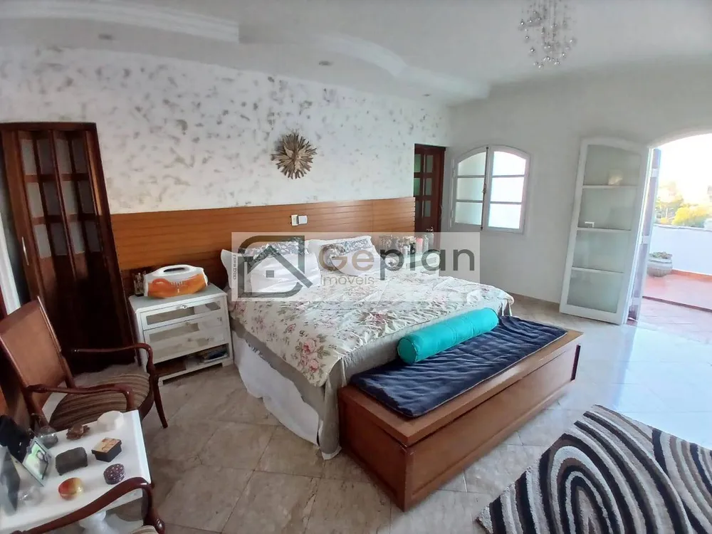Casa, 3 quartos, 210 m² - Foto 4