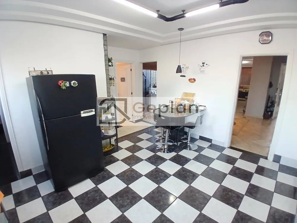 Casa, 3 quartos, 210 m² - Foto 11