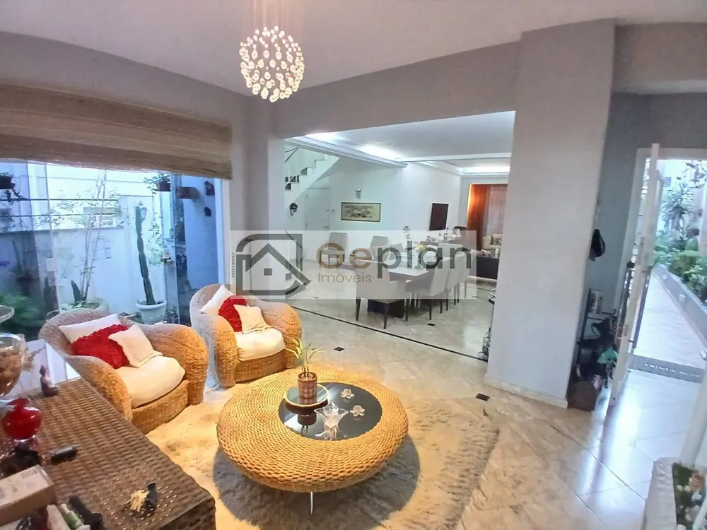 Casa, 3 quartos, 210 m² - Foto 8