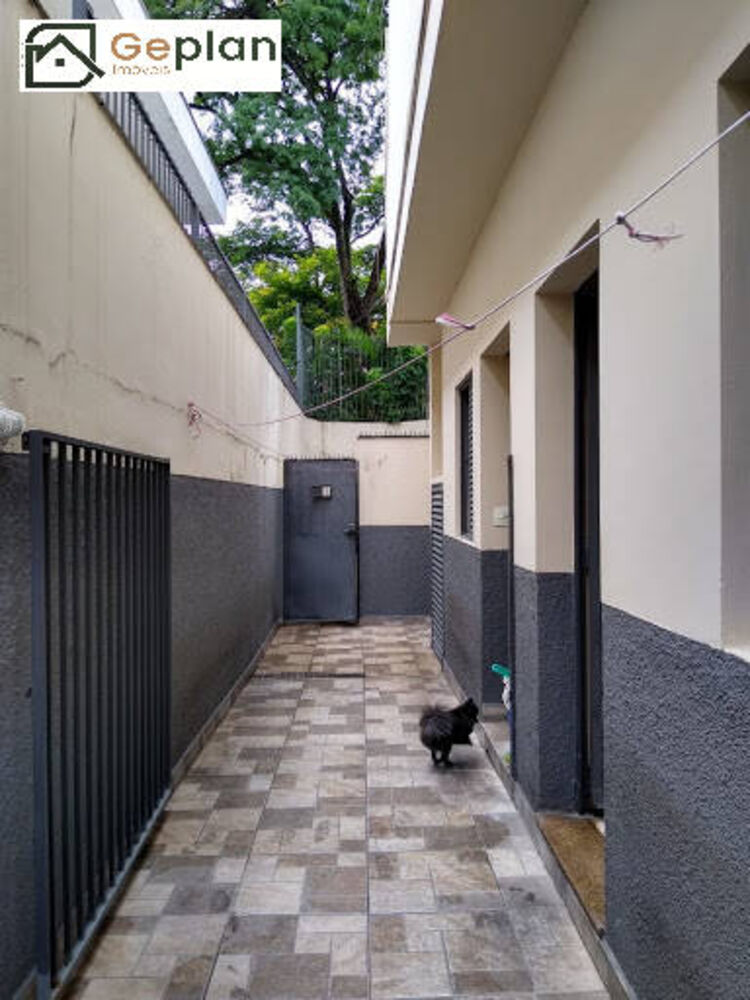 Casa à venda com 4 quartos, 500m² - Foto 2