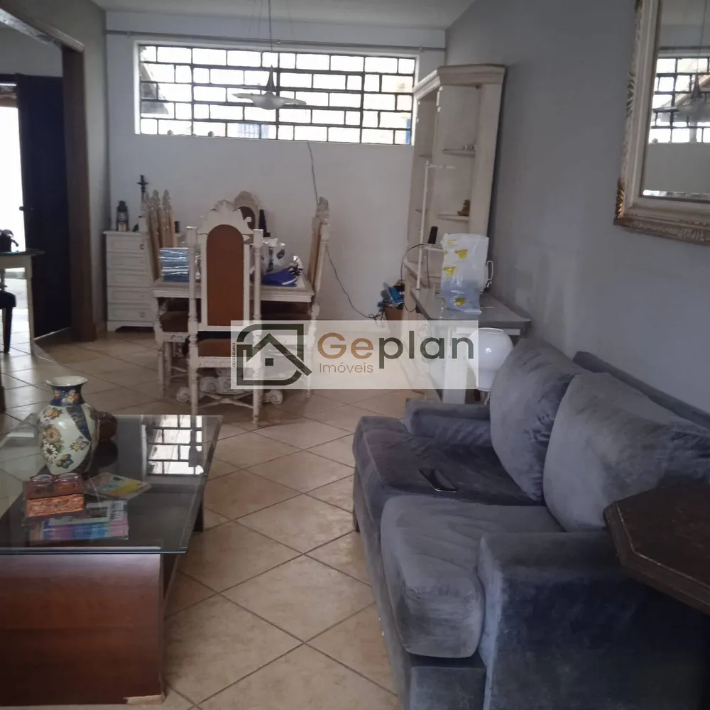 Casa, 3 quartos, 2000 m² - Foto 1