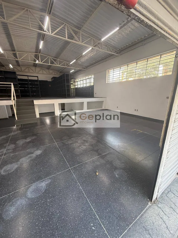 Sala-Conjunto, 350 m² - Foto 1
