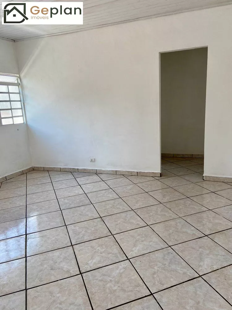 Casa à venda com 4 quartos, 204m² - Foto 4