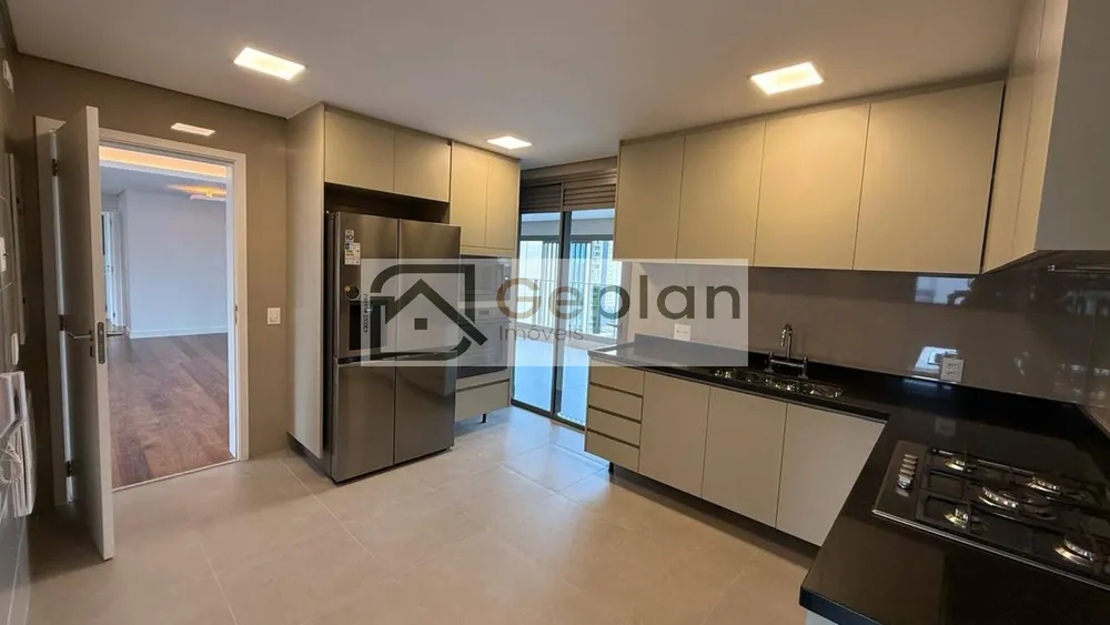 Apartamento, 3 quartos, 160 m² - Foto 1