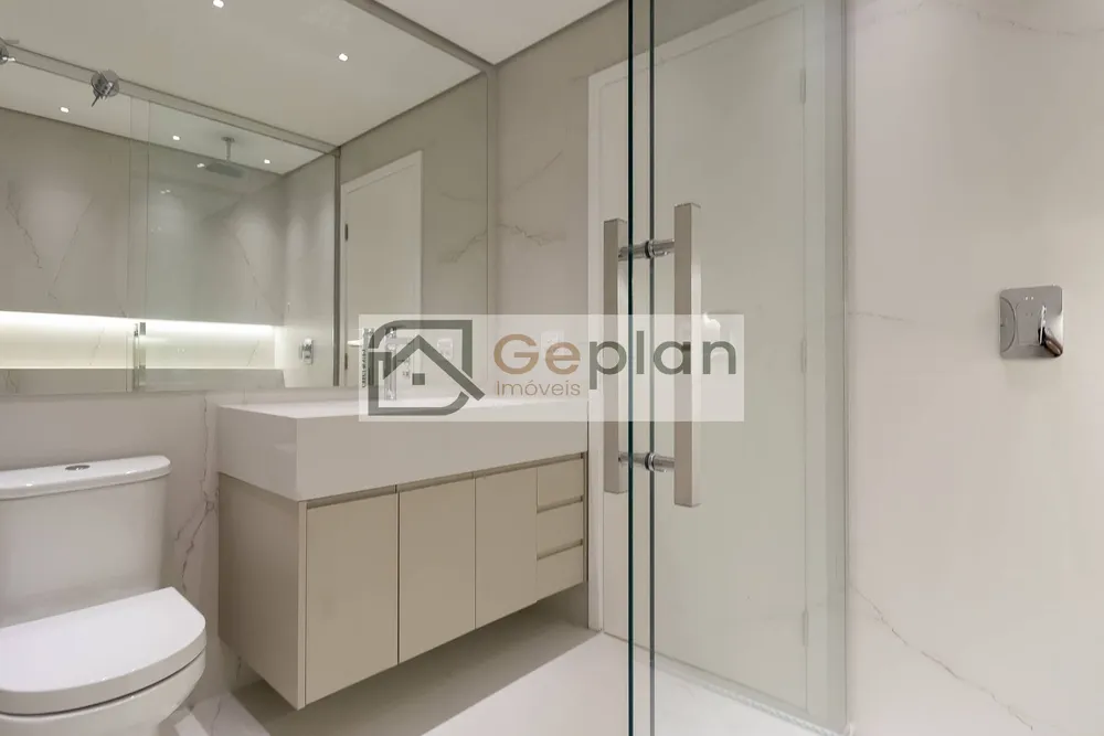 Apartamento, 3 quartos, 213 m² - Foto 1