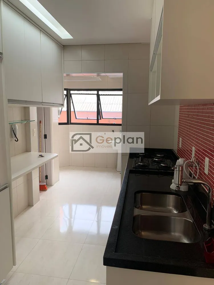 Apartamento, 3 quartos, 81 m² - Foto 2