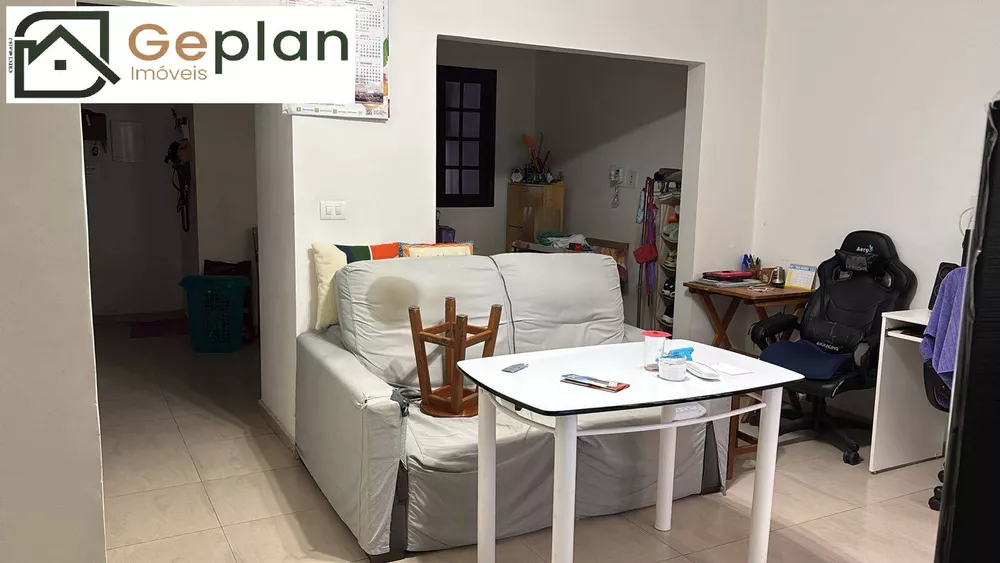 Casa à venda com 2 quartos, 140m² - Foto 2