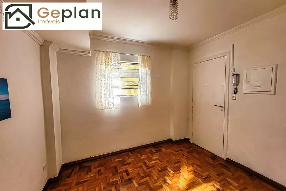 Apartamento à venda com 1 quarto, 34m² - Foto 2