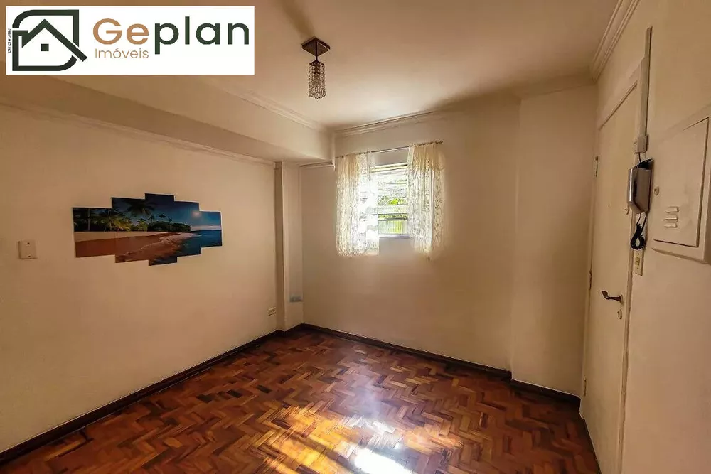 Apartamento à venda com 1 quarto, 34m² - Foto 1