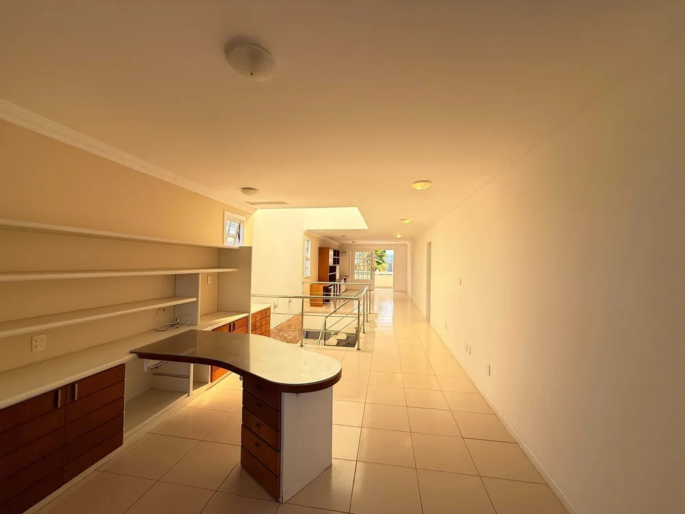 Casa, 5 quartos, 334 m² - Foto 9