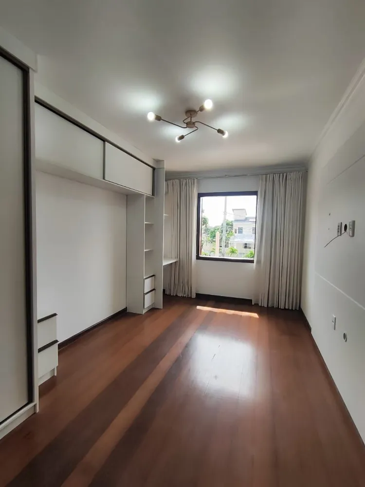 Casa, 3 quartos, 265 m² - Foto 8