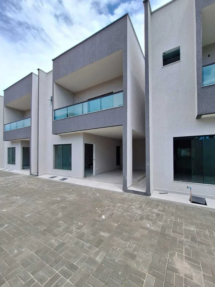 Casa, 4 quartos, 168 m² - Foto 2
