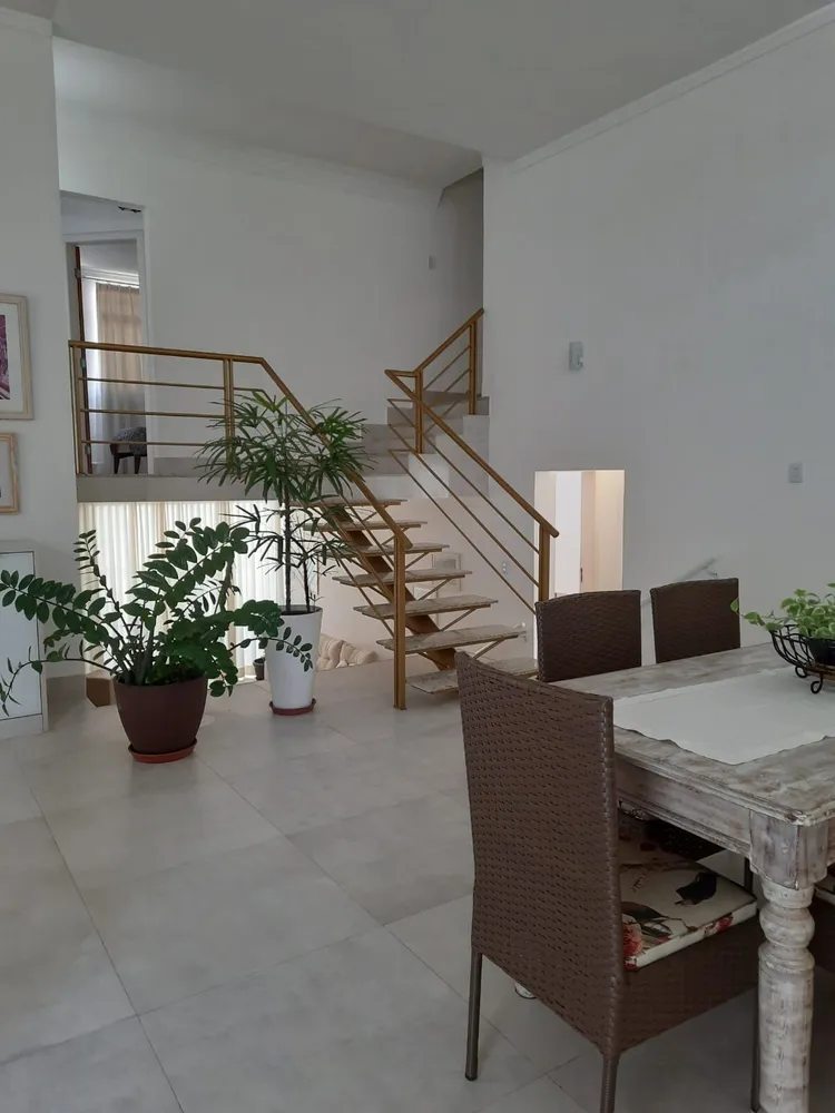 Casa, 4 quartos, 317 m² - Foto 2