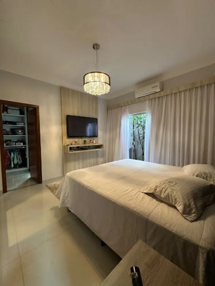 Casa, 3 quartos, 292 m² - Foto 2