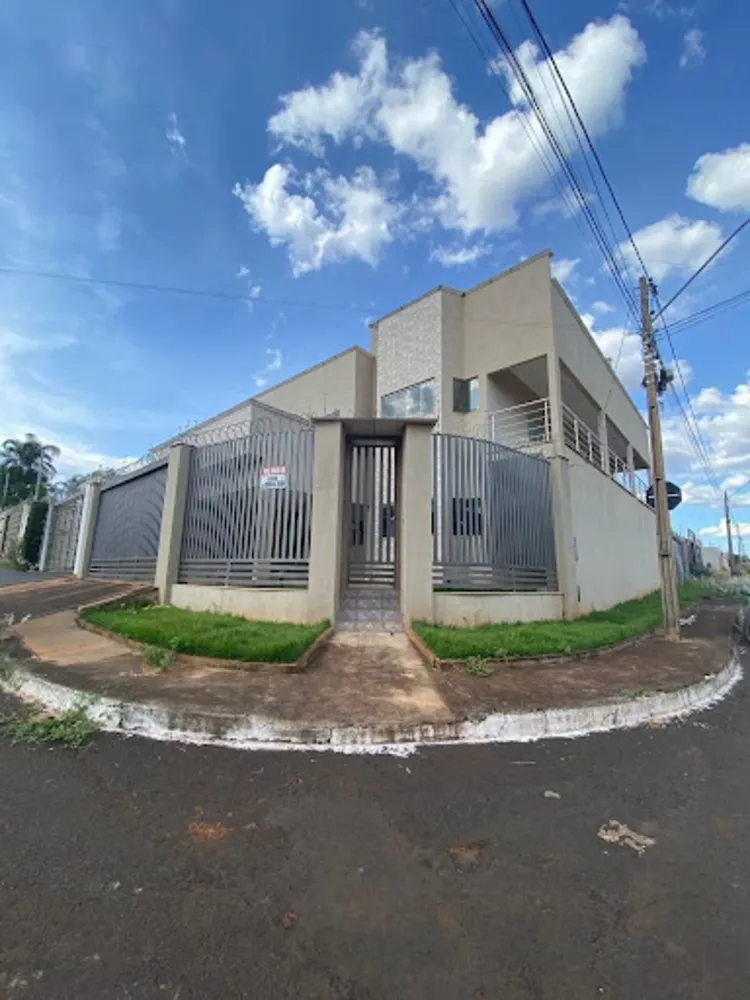 Sobrado, 3 quartos, 446 m² - Foto 1
