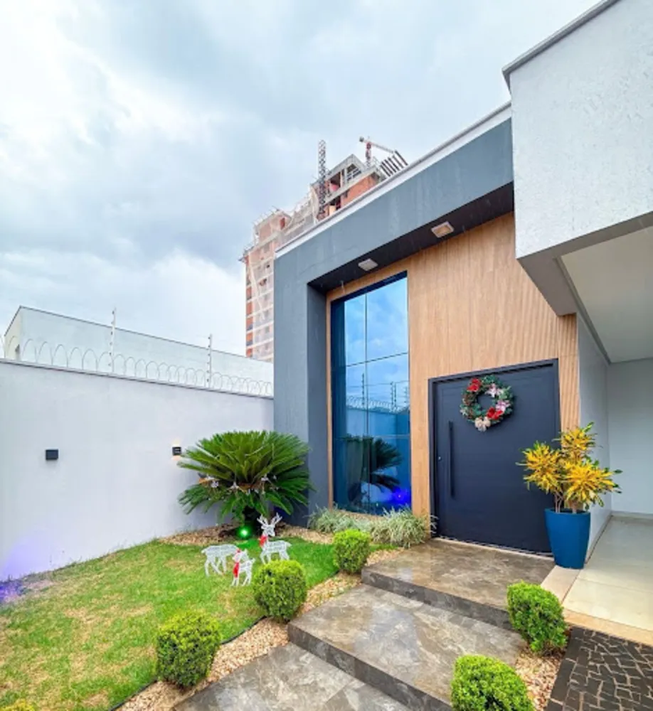 Casa, 3 quartos, 214 m² - Foto 1
