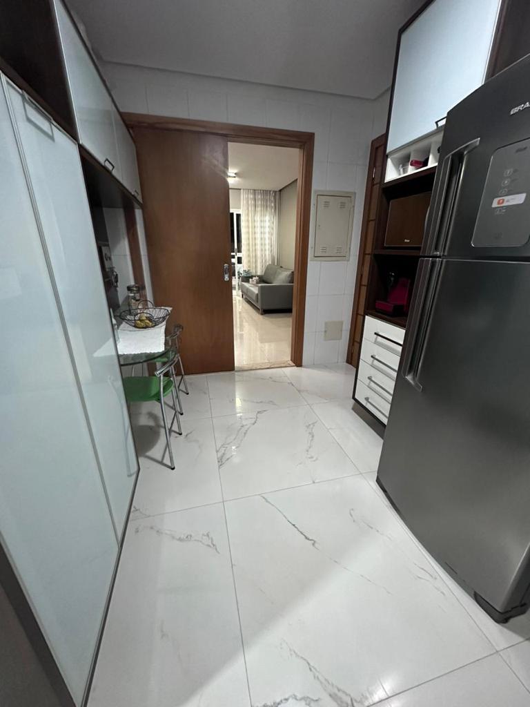 Apartamento à venda com 4 quartos, 145m² - Foto 5