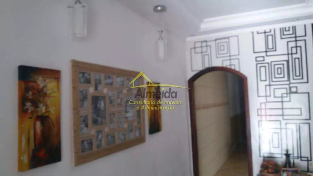 Casa à venda com 3 quartos, 160m² - Foto 7