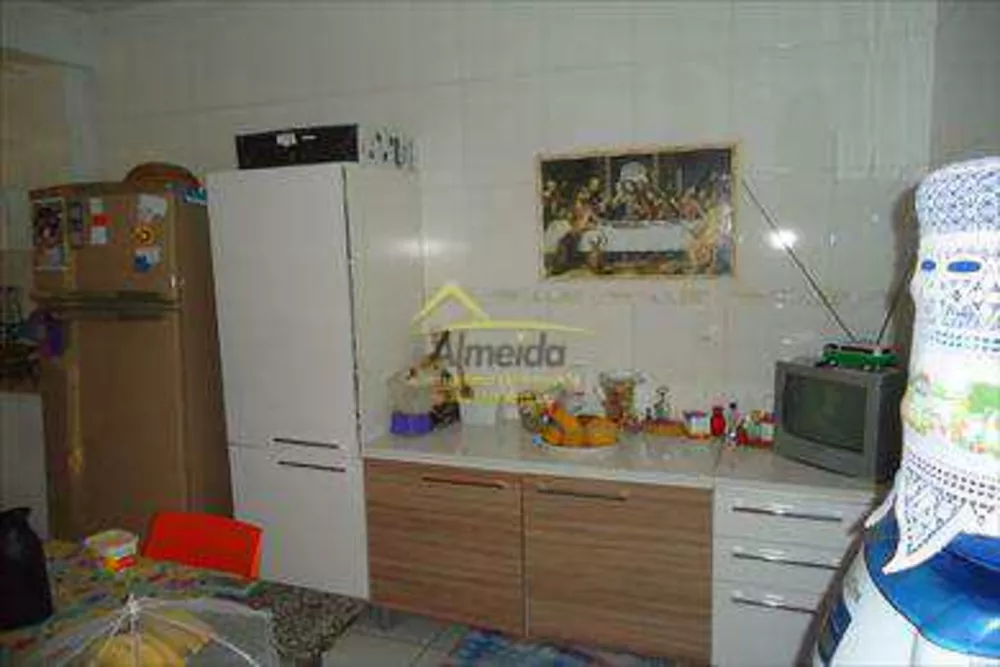 Sobrado à venda com 3 quartos, 120m² - Foto 4