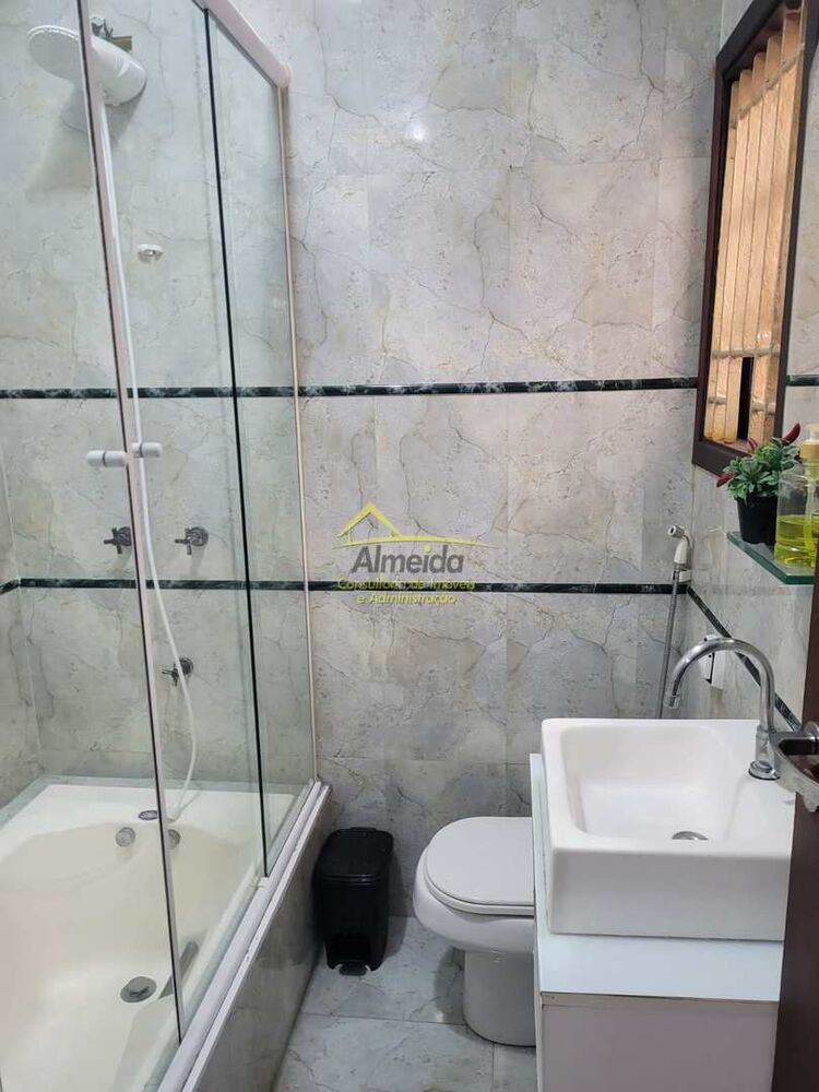 Casa à venda com 3 quartos, 285m² - Foto 4