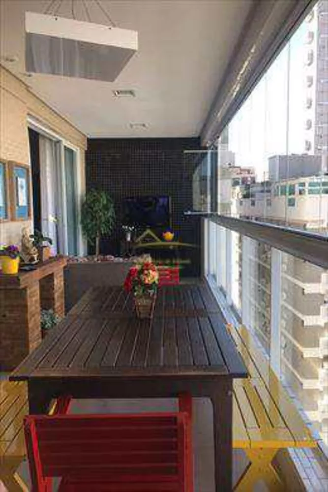 Apartamento à venda com 3 quartos, 180m² - Foto 6