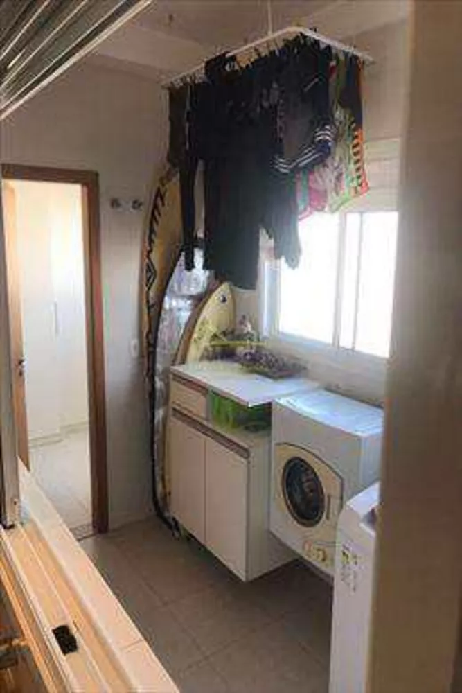 Apartamento à venda com 3 quartos, 180m² - Foto 7