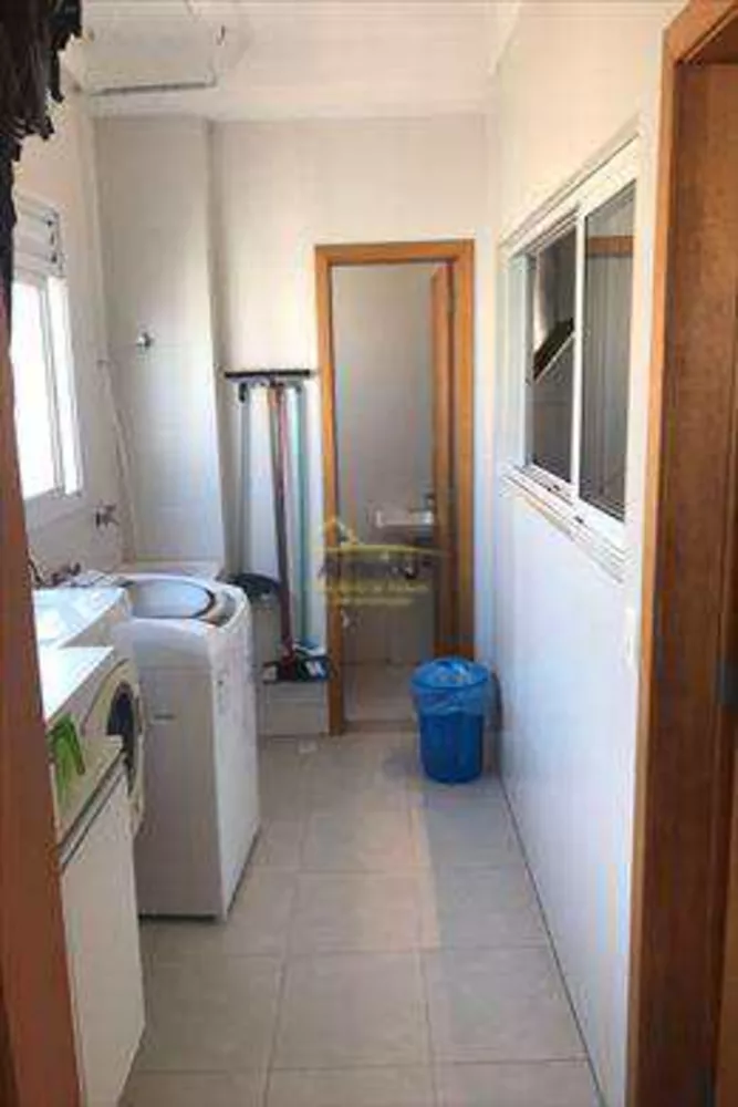 Apartamento à venda com 3 quartos, 180m² - Foto 2