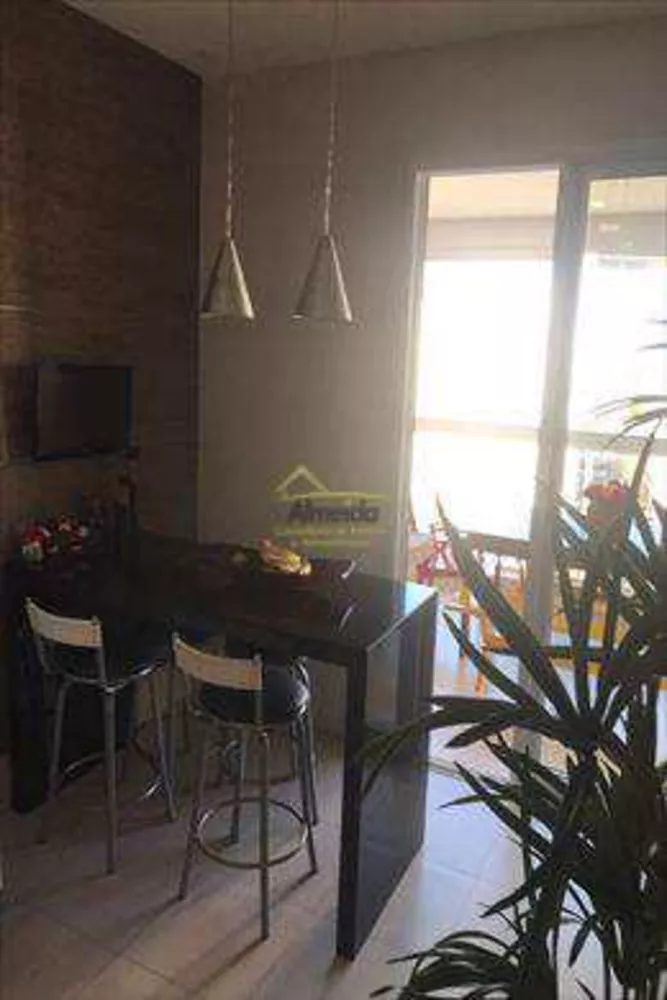 Apartamento à venda com 3 quartos, 180m² - Foto 3