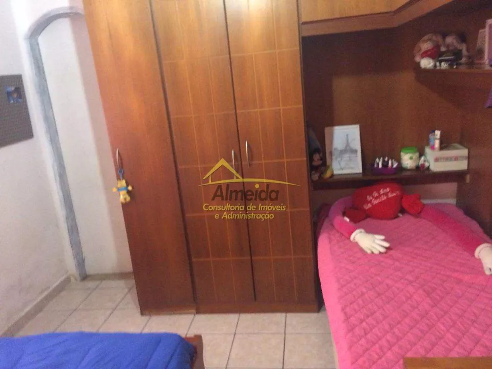 Sobrado à venda com 3 quartos, 240m² - Foto 3