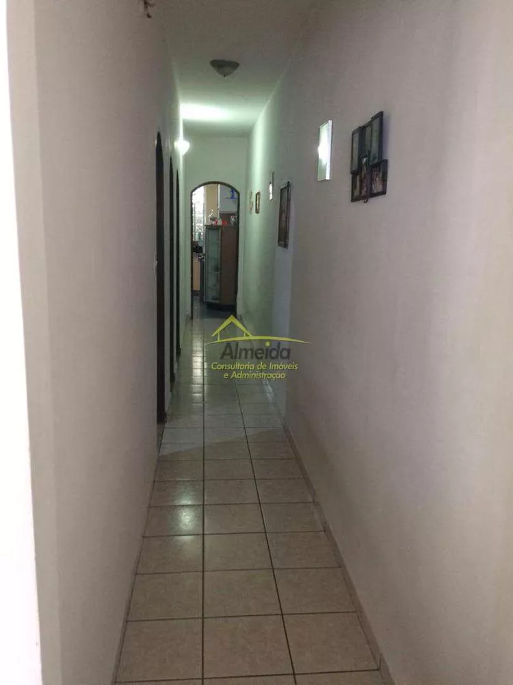 Sobrado à venda com 3 quartos, 240m² - Foto 2