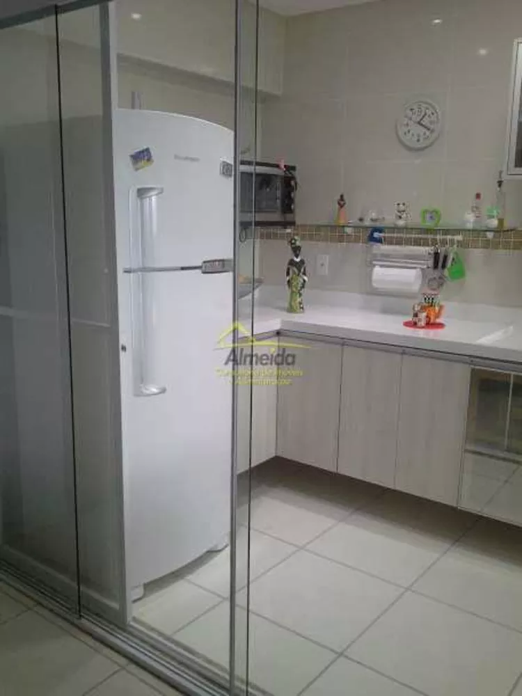 Apartamento à venda com 2 quartos, 78m² - Foto 5