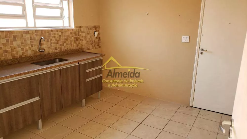 Apartamento à venda com 3 quartos, 98m² - Foto 1