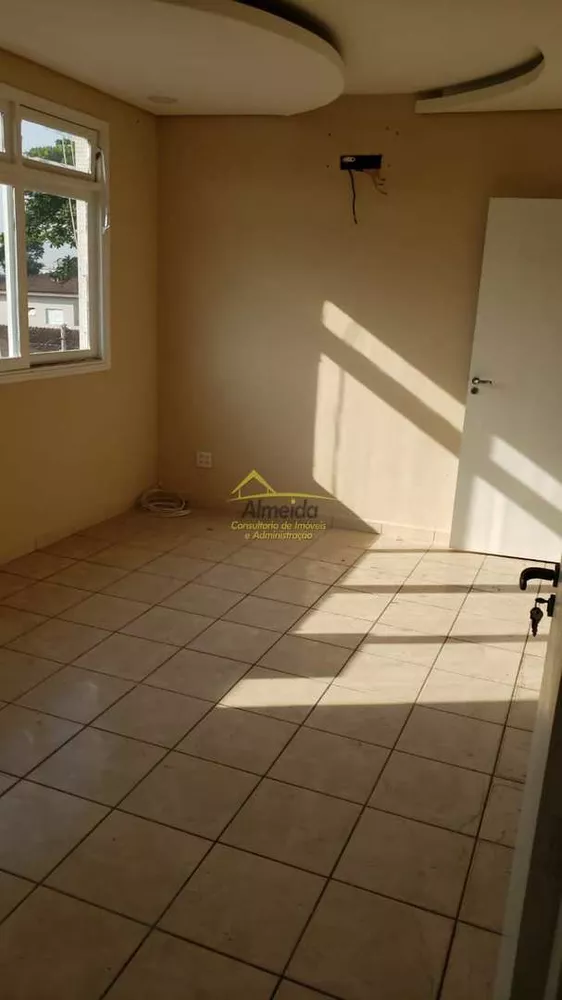 Apartamento à venda com 3 quartos, 98m² - Foto 2