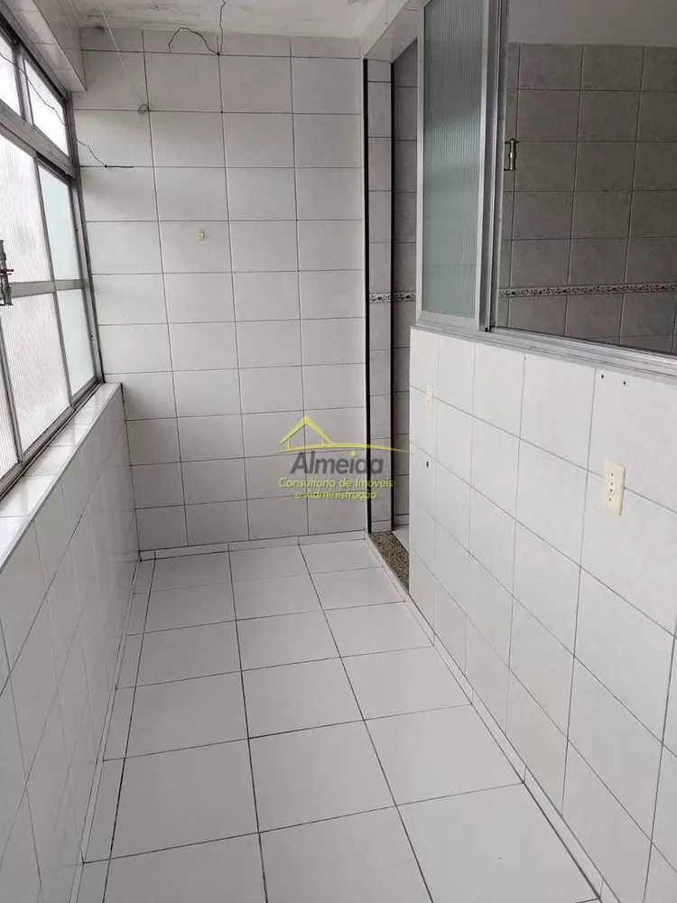 Apartamento à venda com 3 quartos - Foto 4