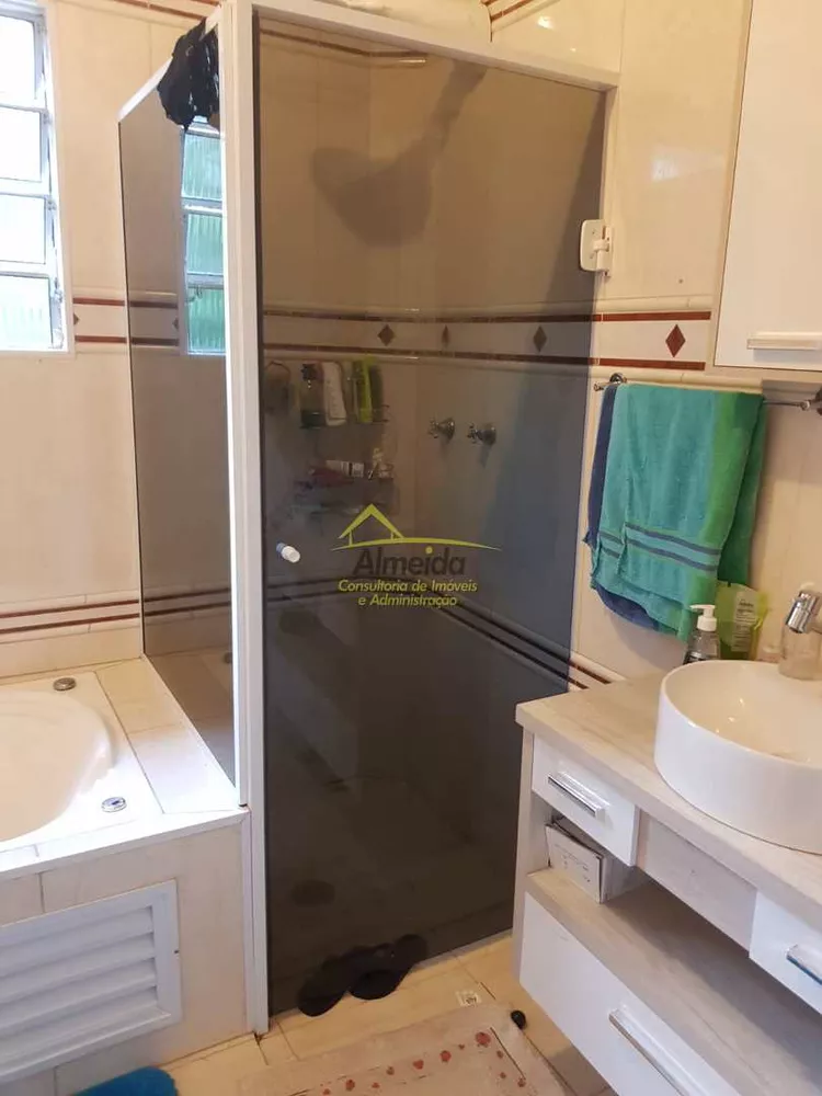 Sobrado à venda com 3 quartos, 250m² - Foto 3