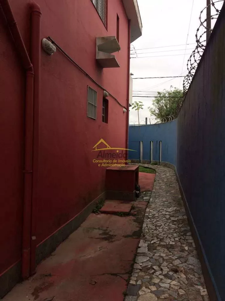 Sobrado à venda com 3 quartos, 321m² - Foto 3