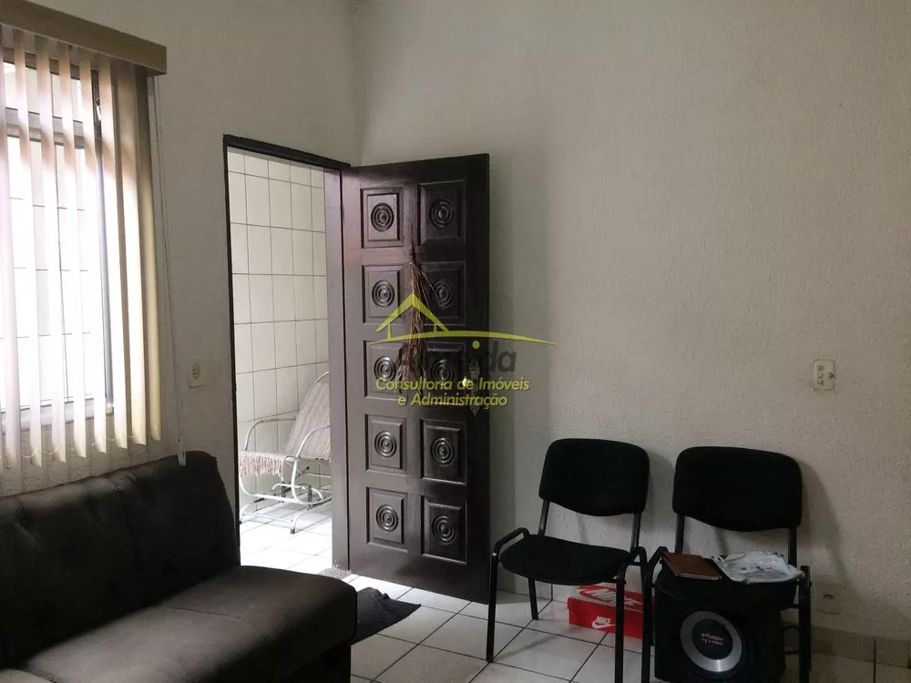 Casa à venda com 2 quartos, 150m² - Foto 1