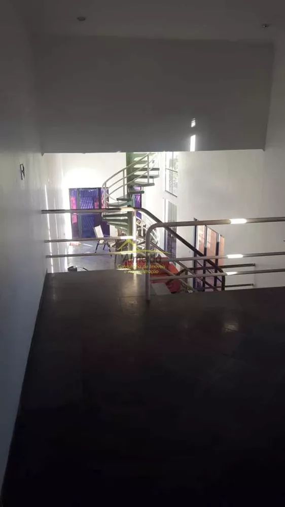 Sobrado à venda com 4 quartos, 150m² - Foto 3