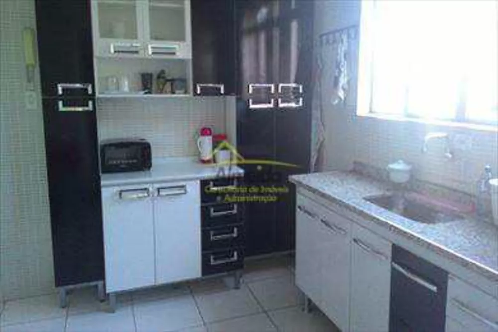 Apartamento à venda com 3 quartos, 95m² - Foto 4