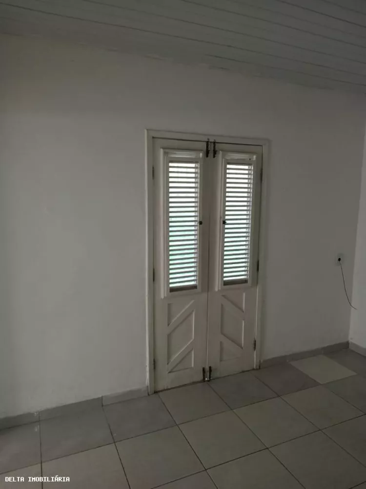 Casa à venda com 2 quartos, 200m² - Foto 3