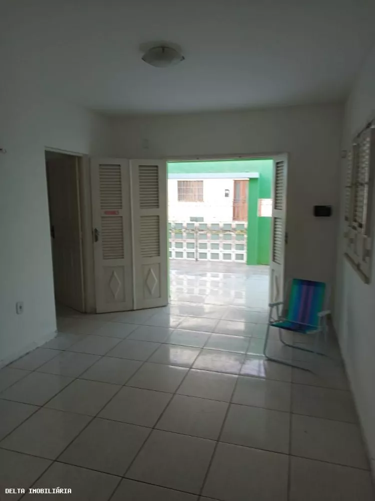 Casa à venda com 2 quartos, 200m² - Foto 4