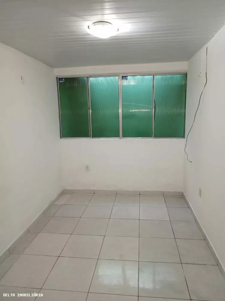 Casa à venda com 2 quartos, 200m² - Foto 2