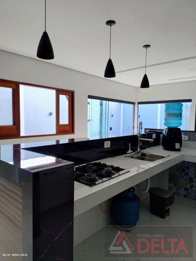 Casa, 3 quartos, 200 m² - Foto 3