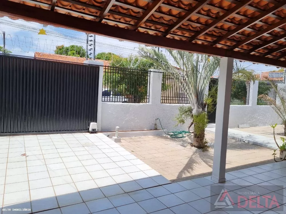 Casa à venda com 3 quartos, 350m² - Foto 3