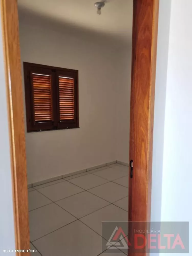 Casa à venda com 2 quartos, 200m² - Foto 8